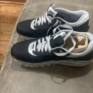 Nike Air max Shoes size 8/5 men